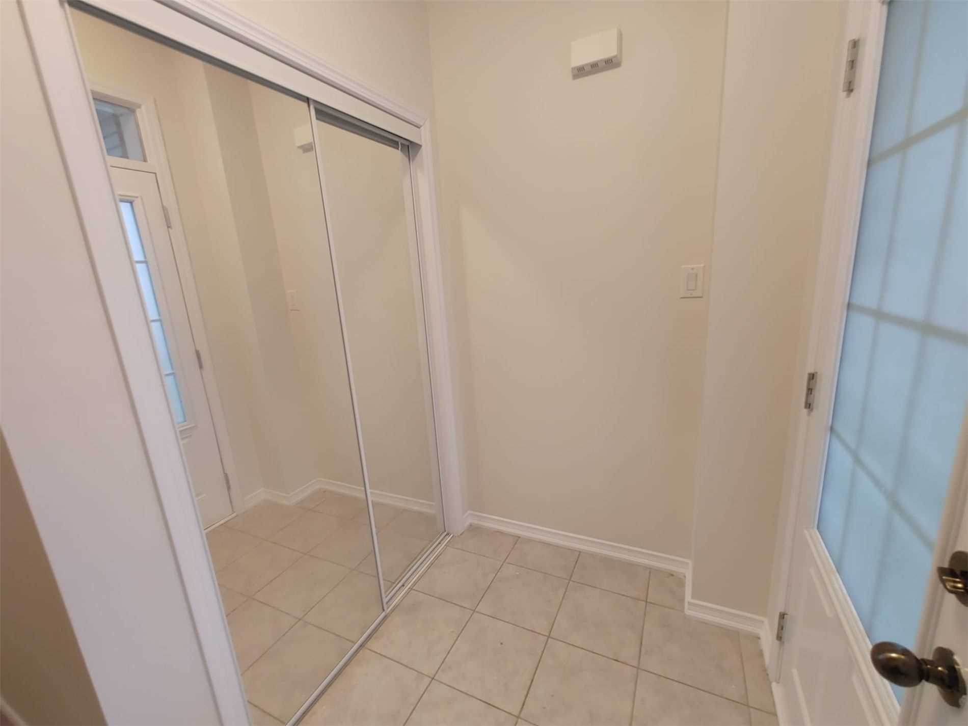7766 Hackberry Tr