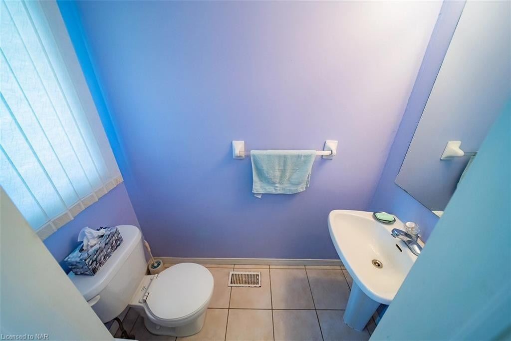 32 Magnolia Cres