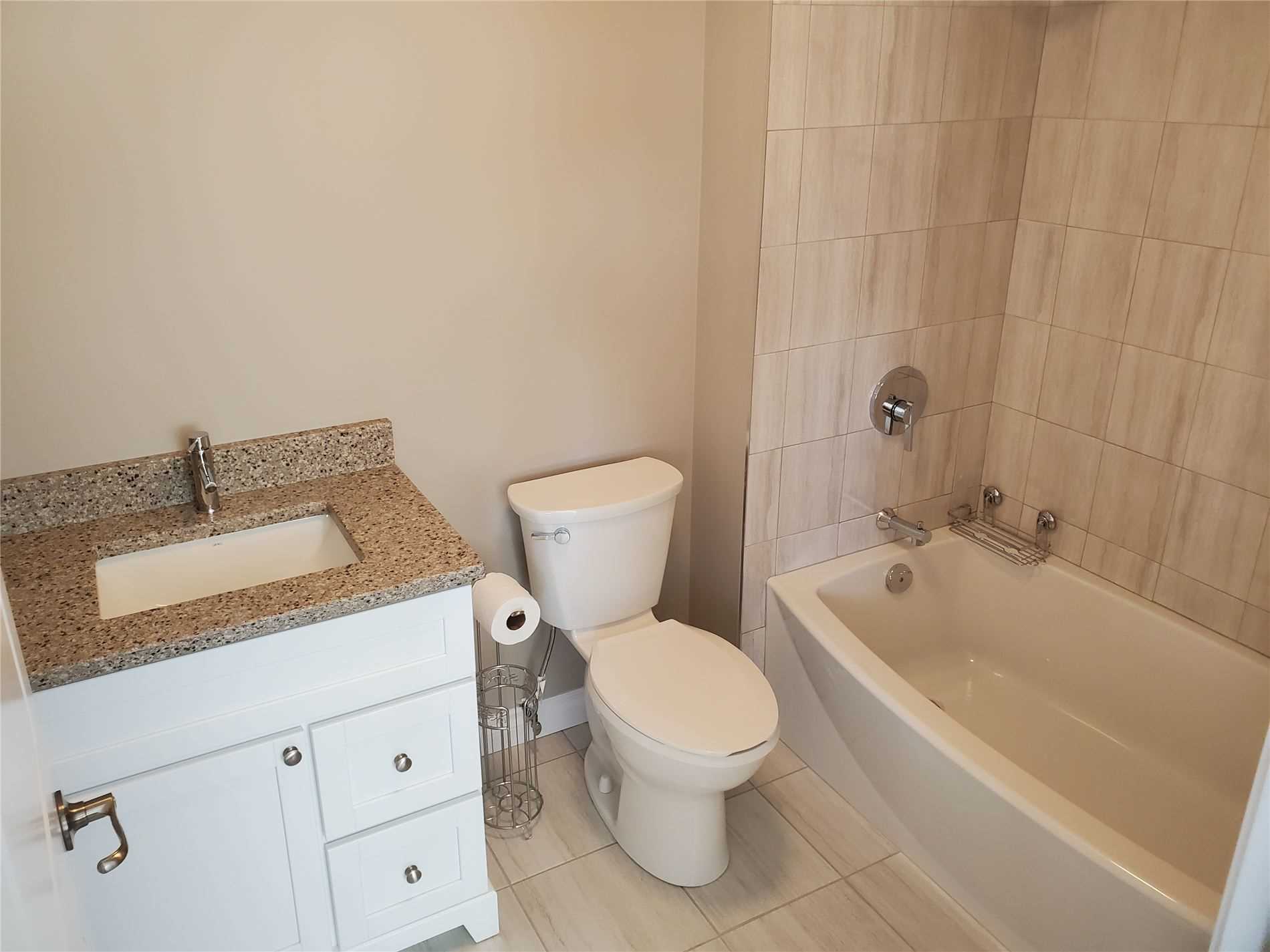 25 King St, #301