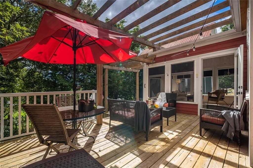 349 Bloomfield Main St