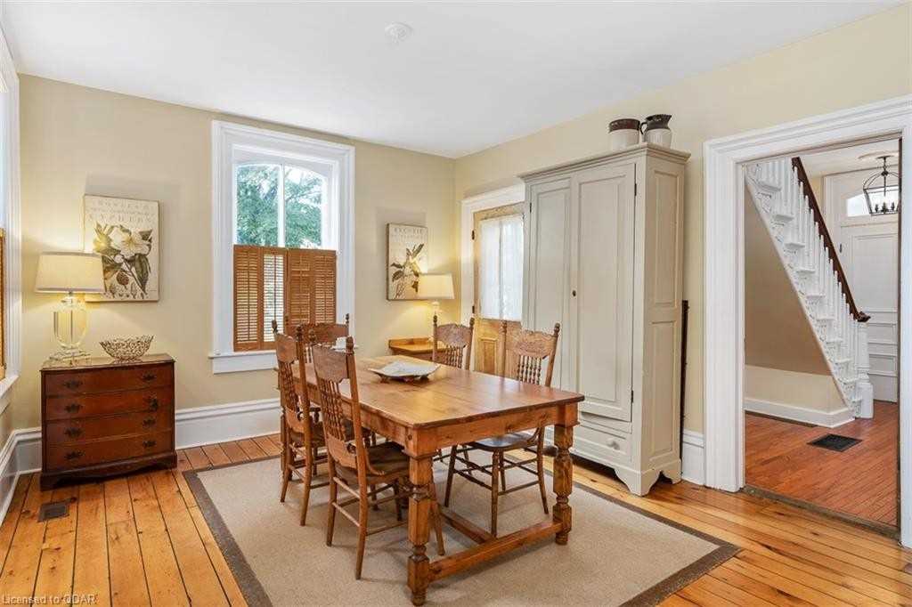 349 Bloomfield Main St