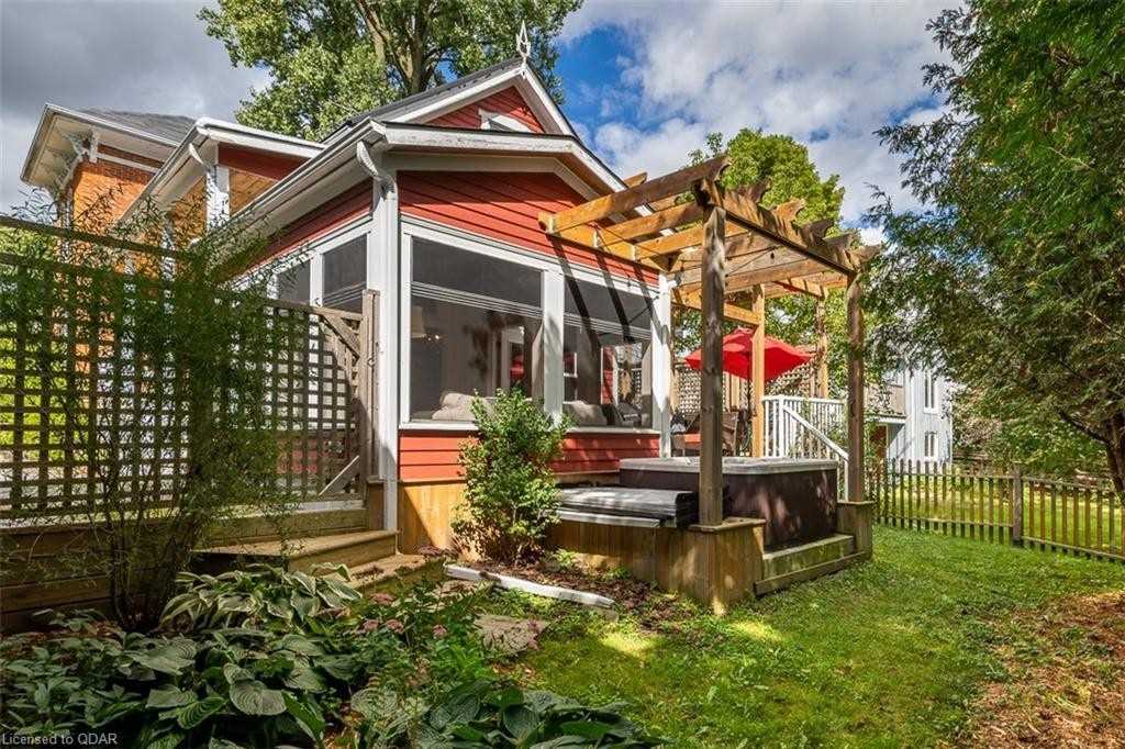 349 Bloomfield Main St