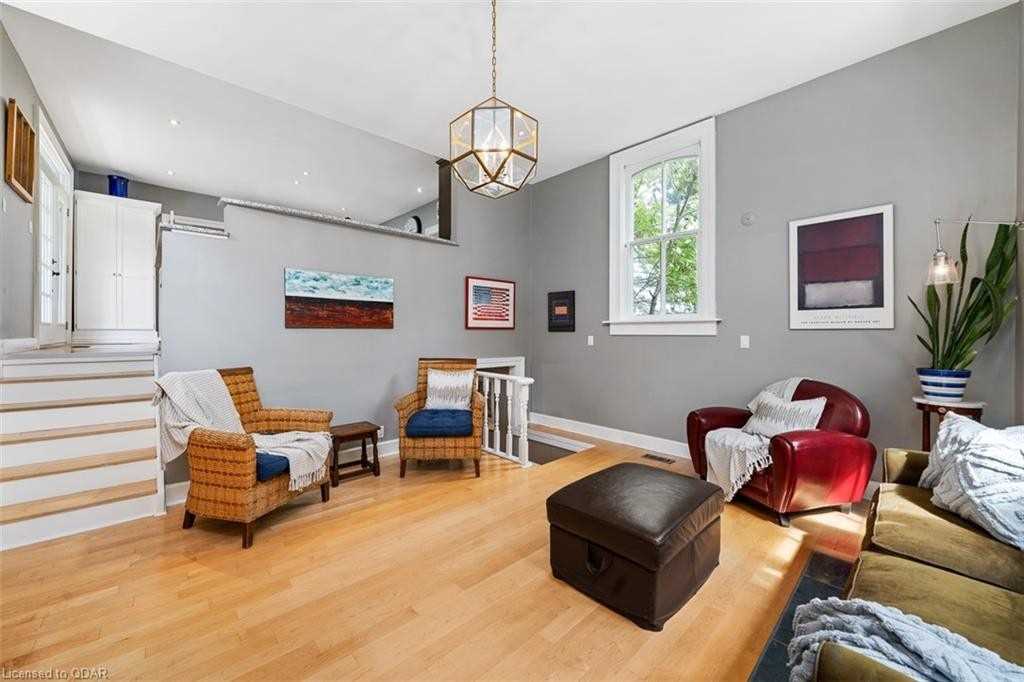 349 Bloomfield Main St