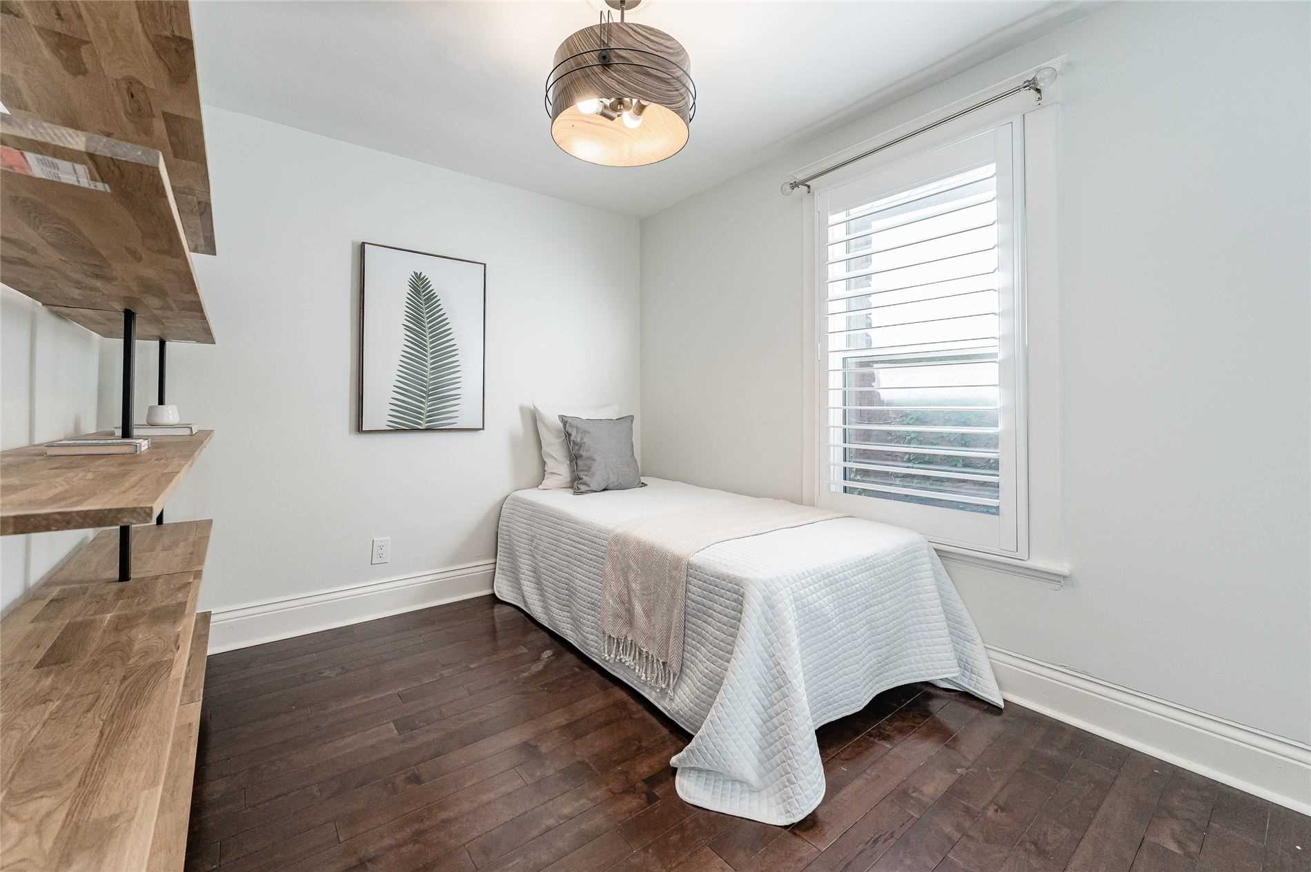 17 Avalon Pl