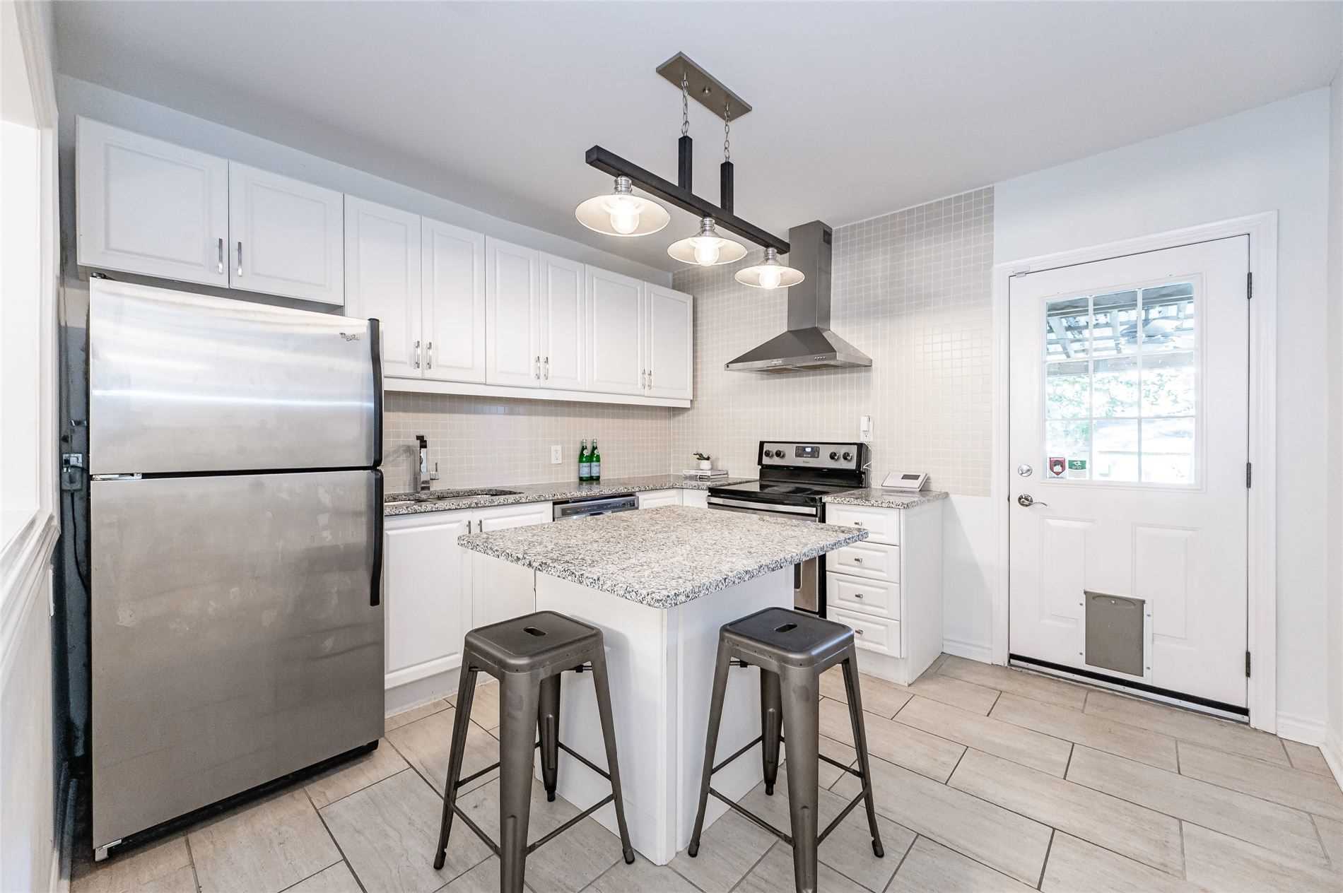 17 Avalon Pl