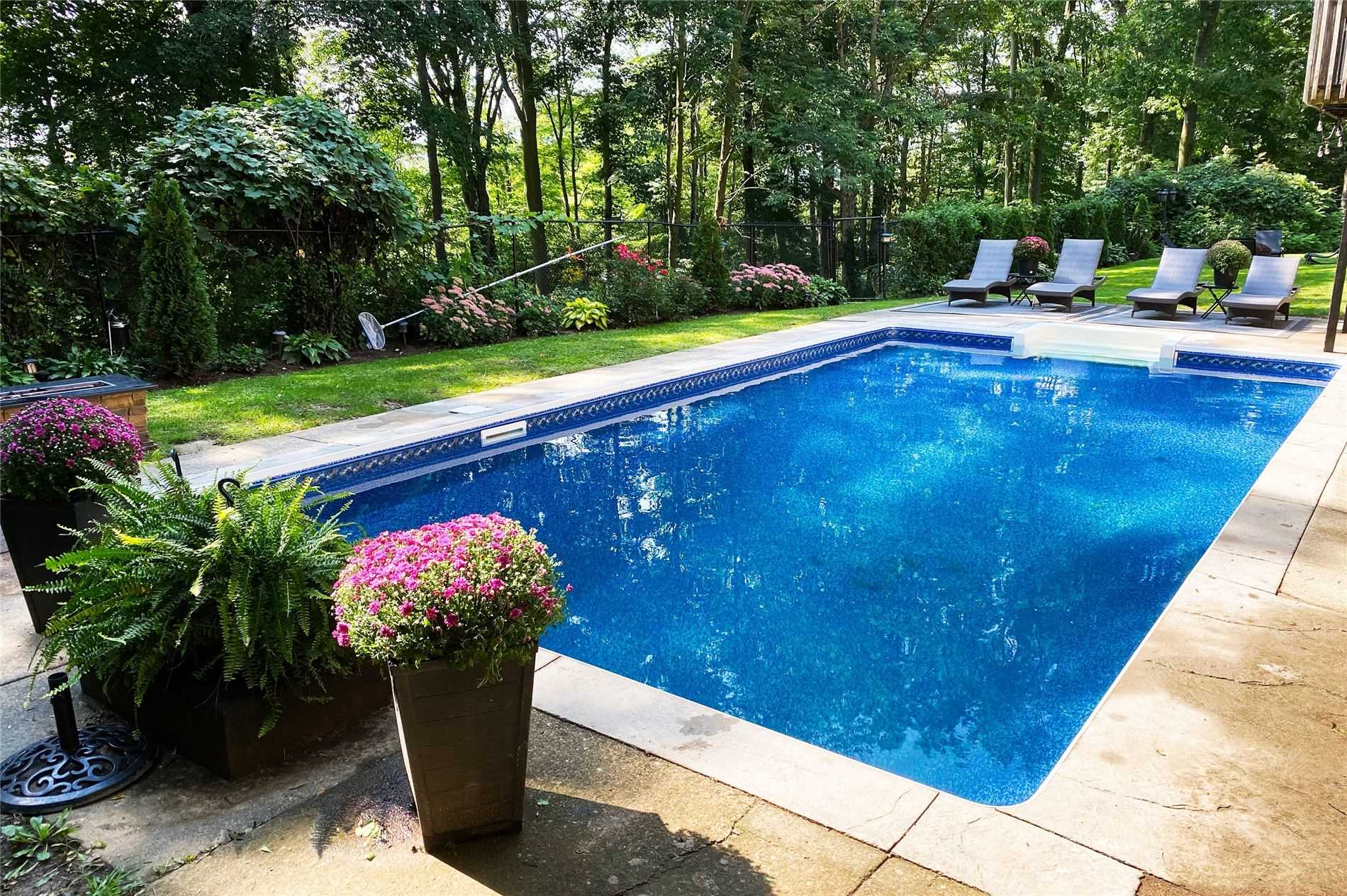 355 Edgehill Dr