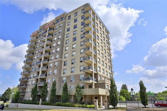 223 Erb St W, #402