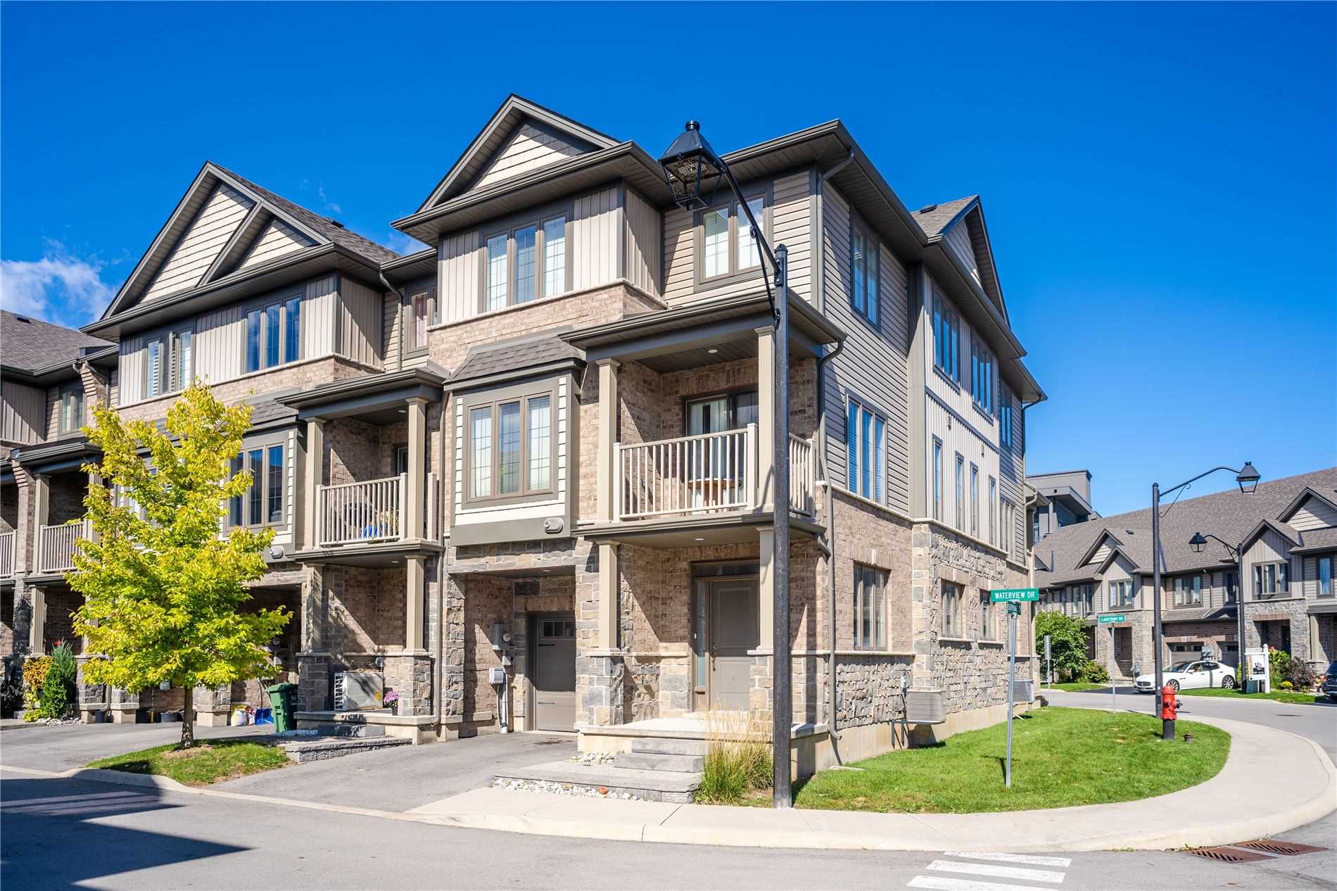 13 Waterview Dr