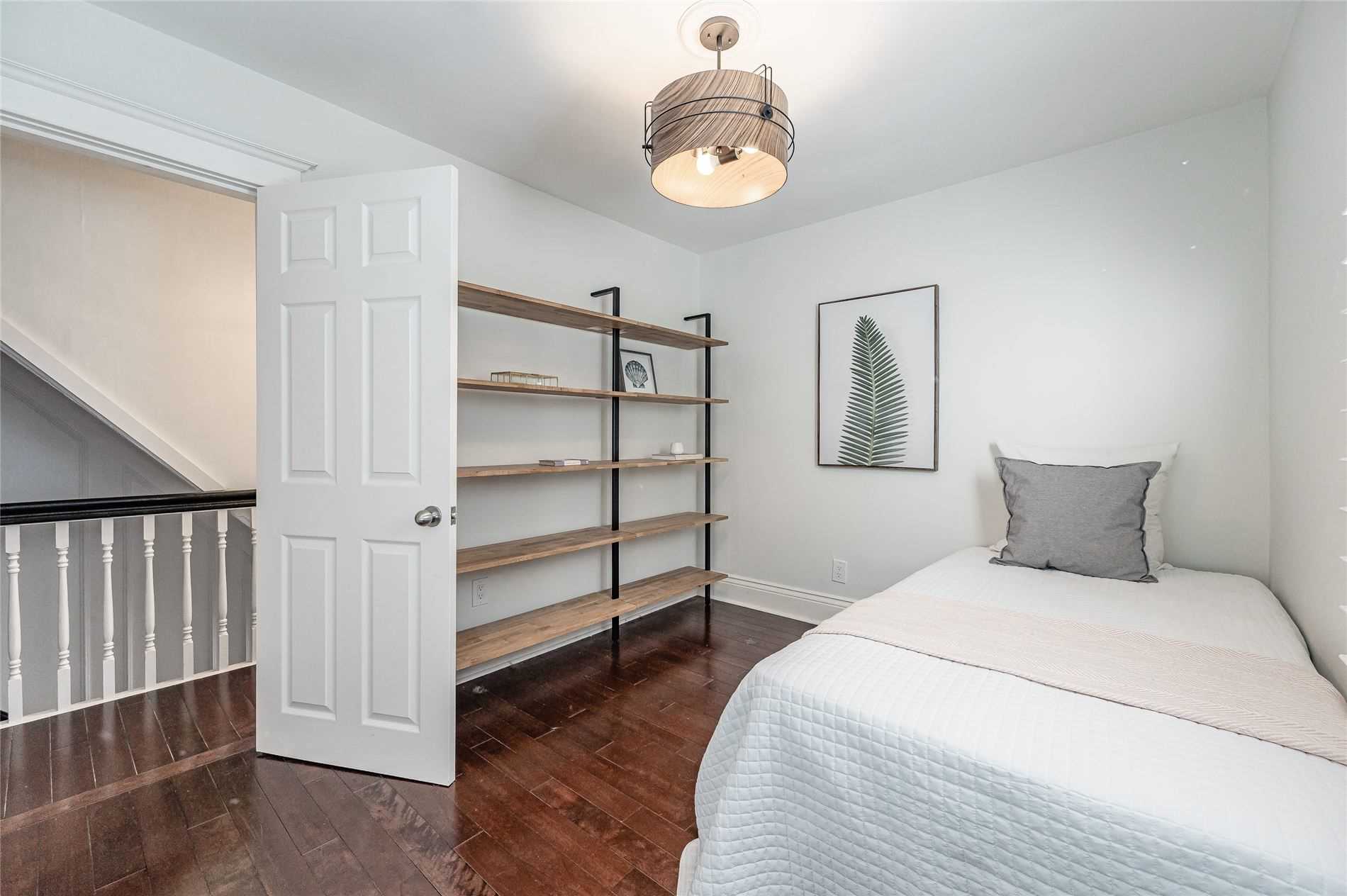 17 Avalon Pl