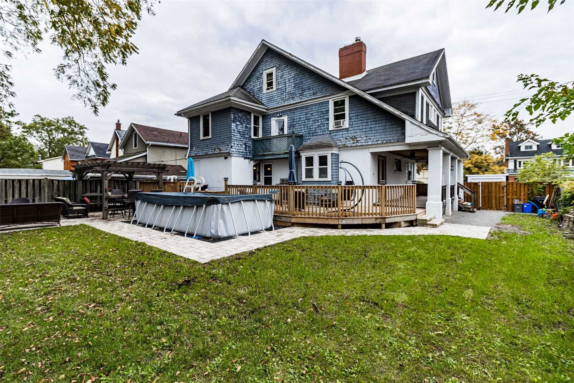 18 Church St S