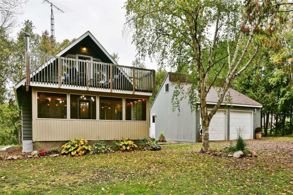 1050 Yankee Line, Smith-Ennismore-Lakefield