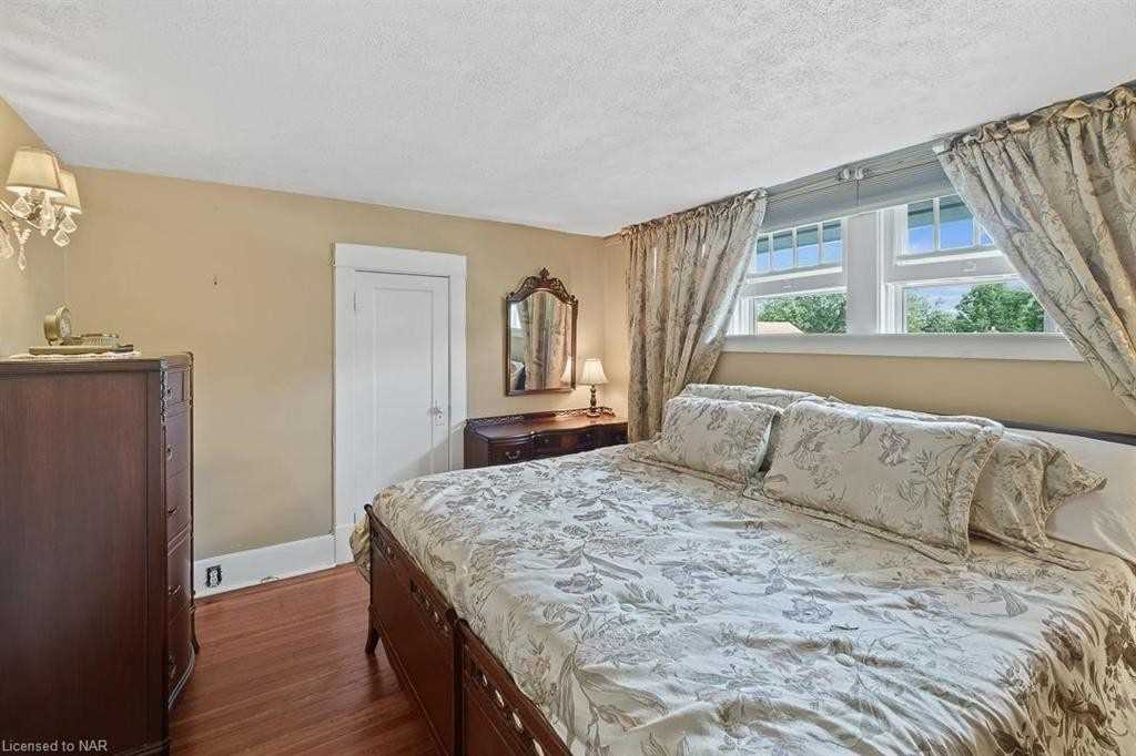 226 High St