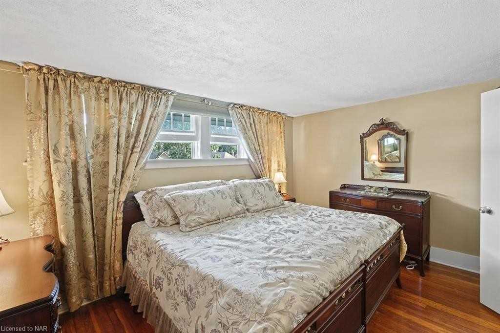 226 High St