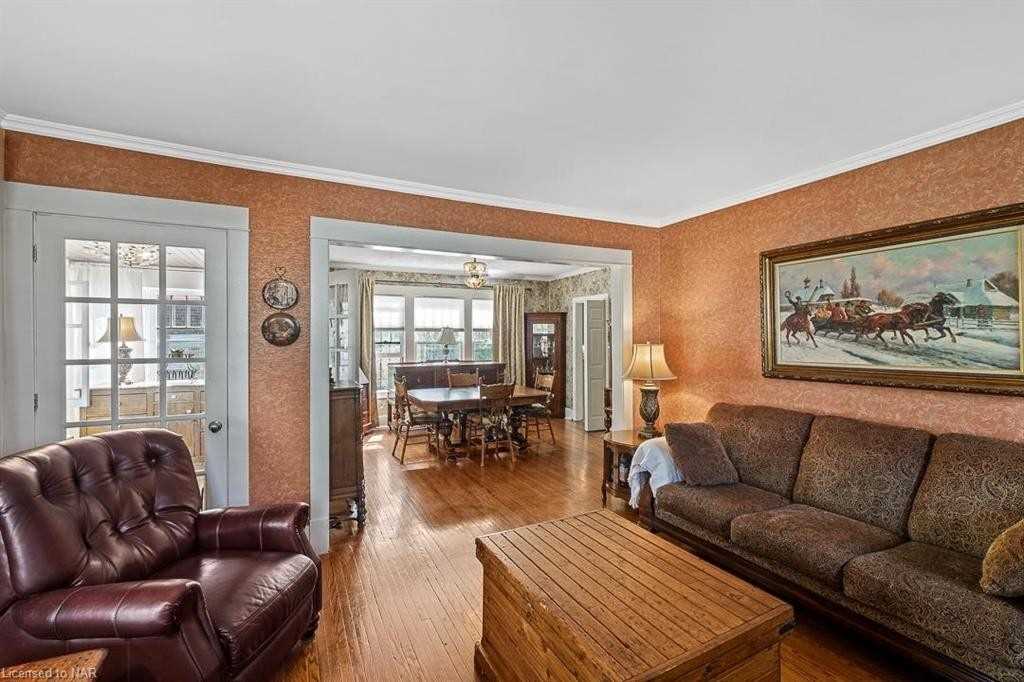226 High St