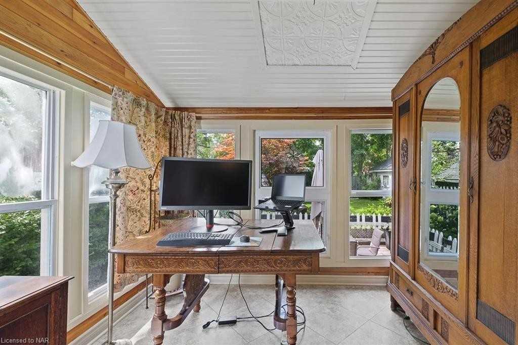 226 High St