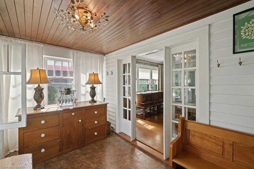 226 High St