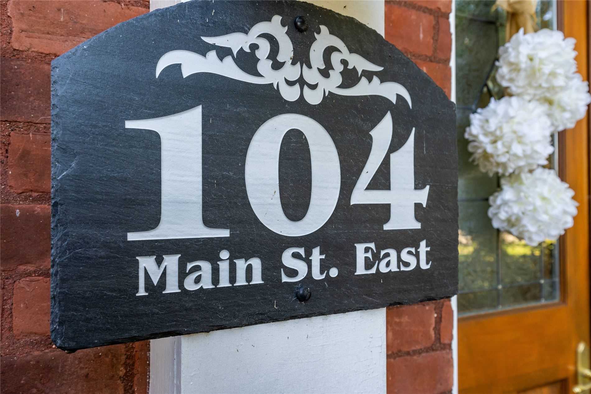 104 Main St E