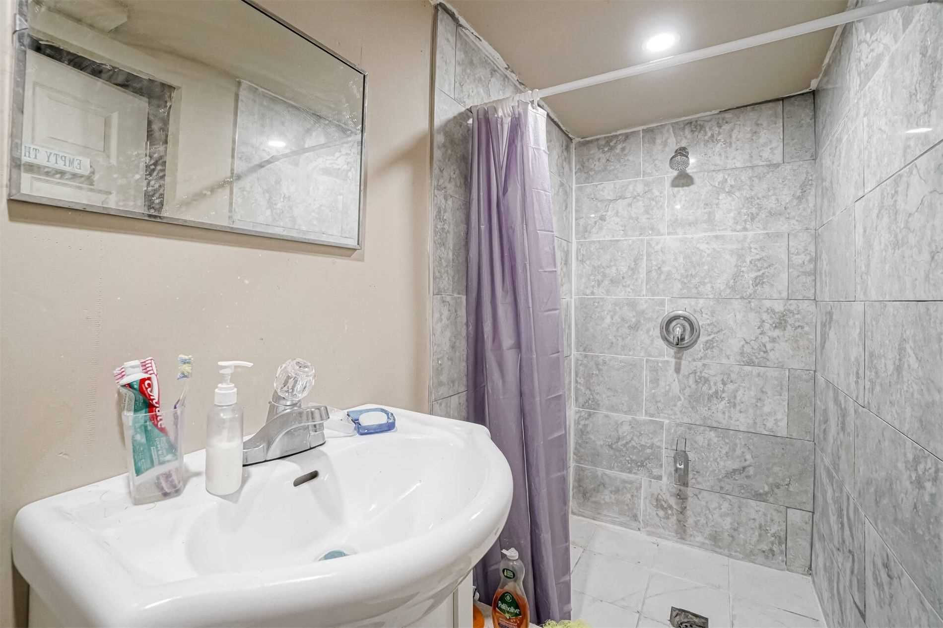 30 Orchard Mill Cres