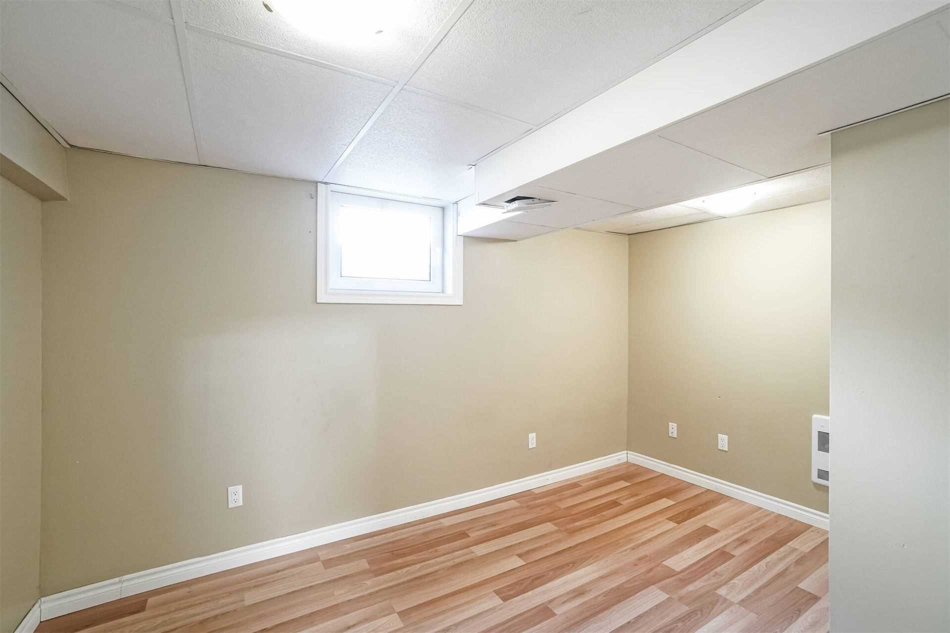 30 Orchard Mill Cres