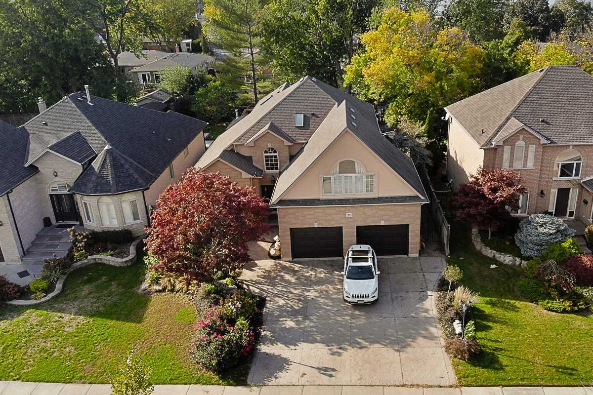 71 Richmond Cres