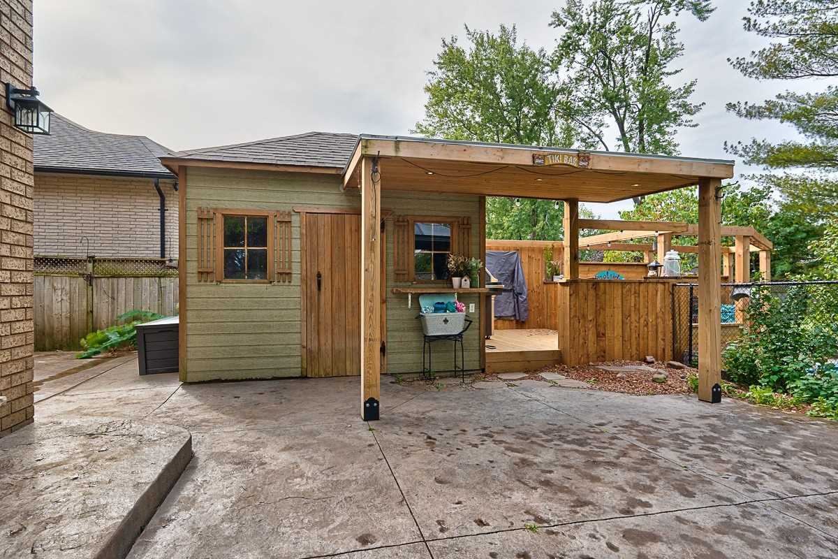 71 Richmond Cres