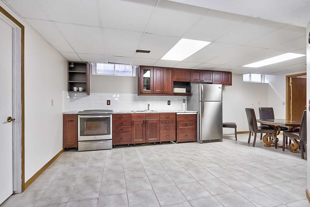 71 Richmond Cres