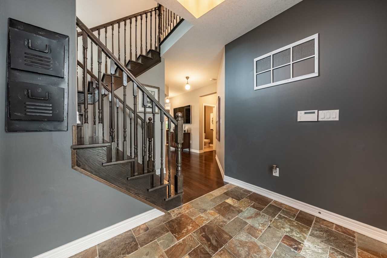 72 Secinaro Ave