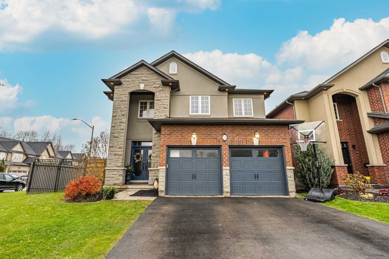 72 Secinaro Ave