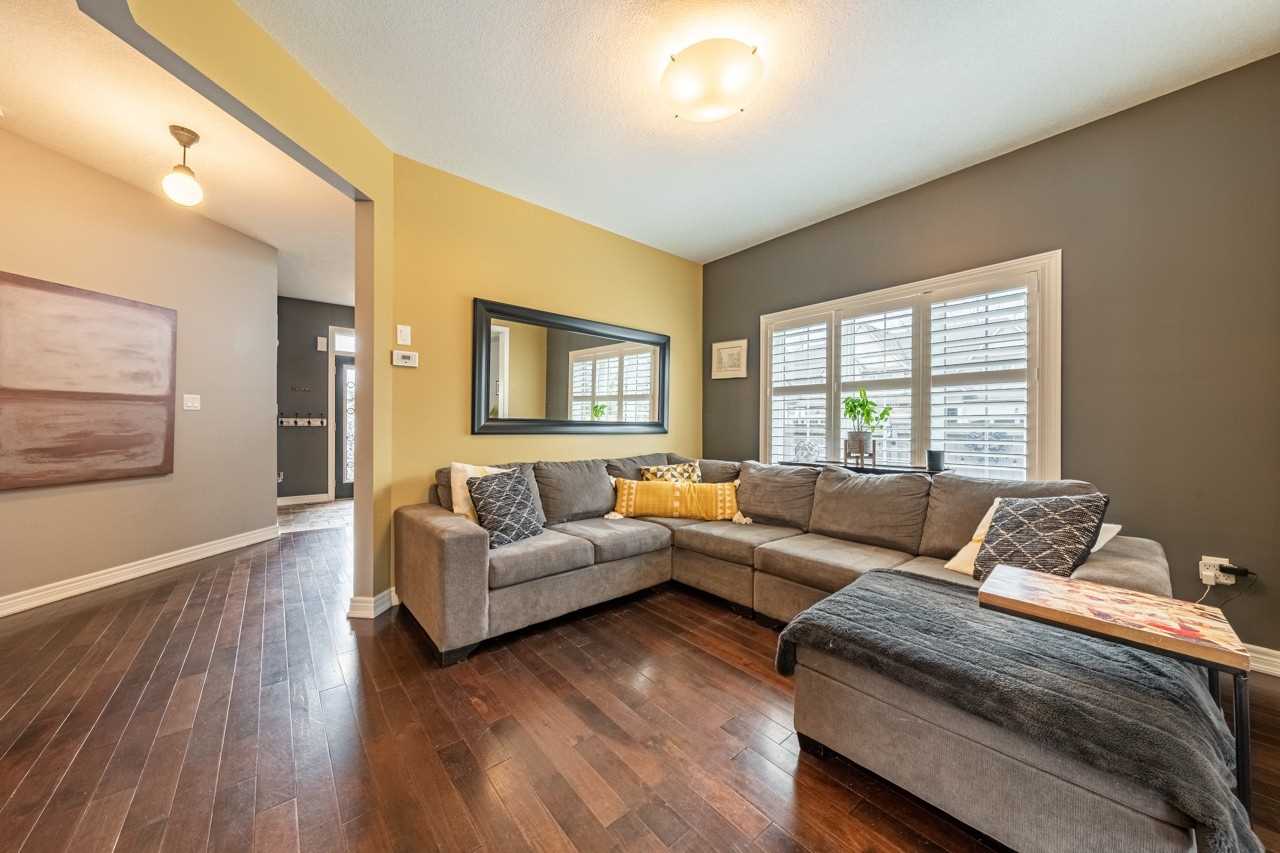 72 Secinaro Ave
