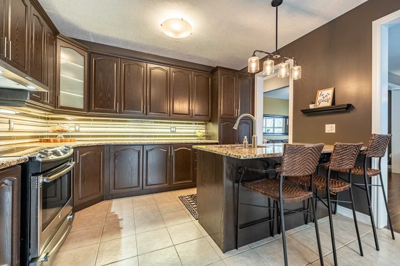 72 Secinaro Ave