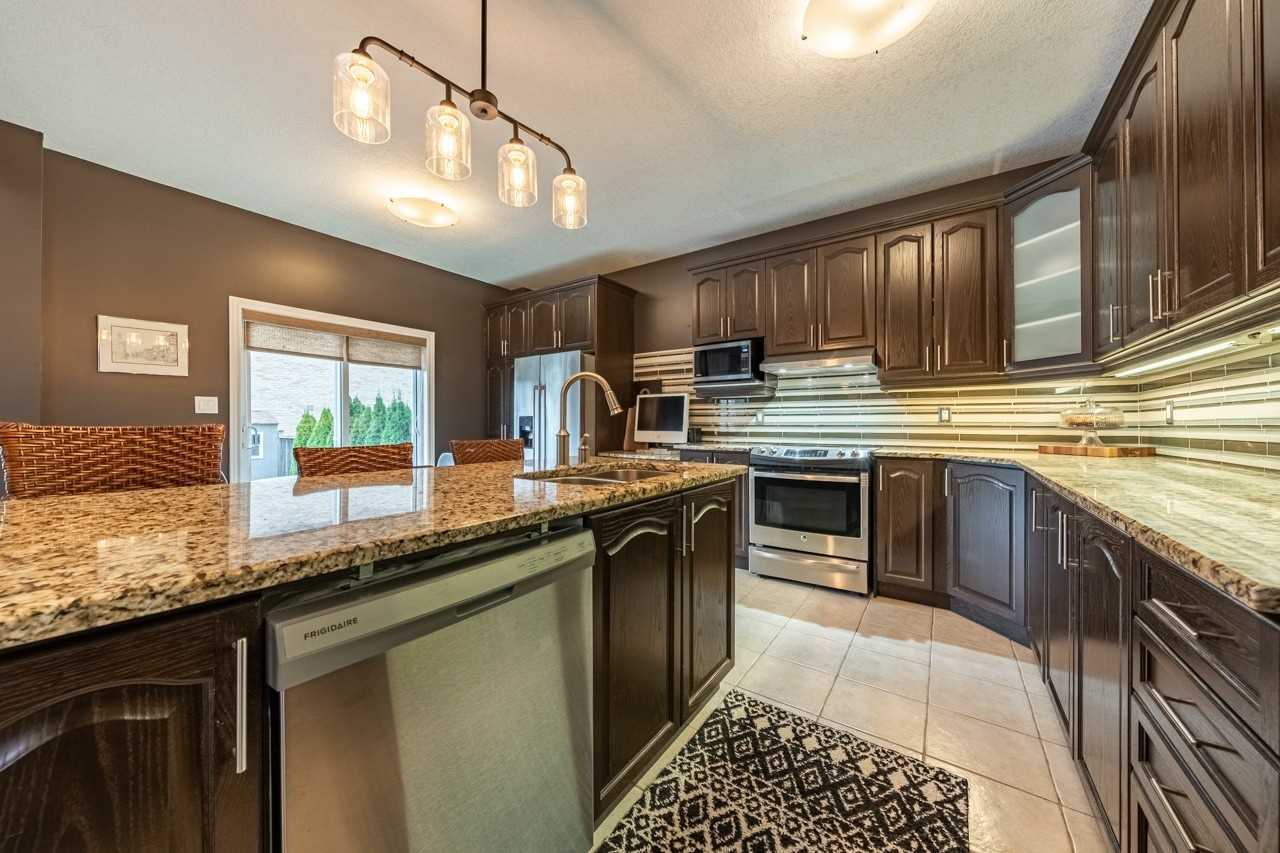 72 Secinaro Ave