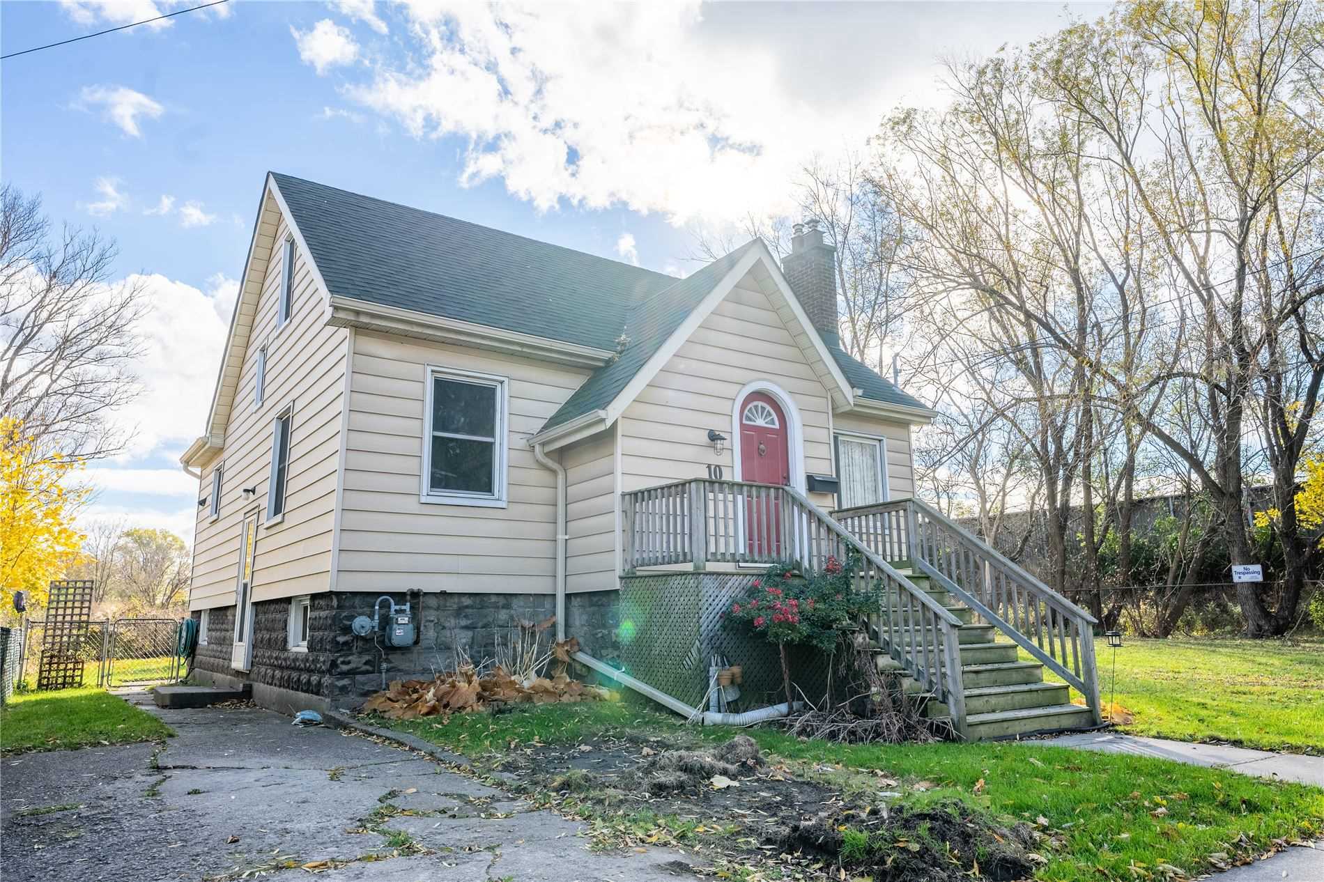 10 Bayside Ave