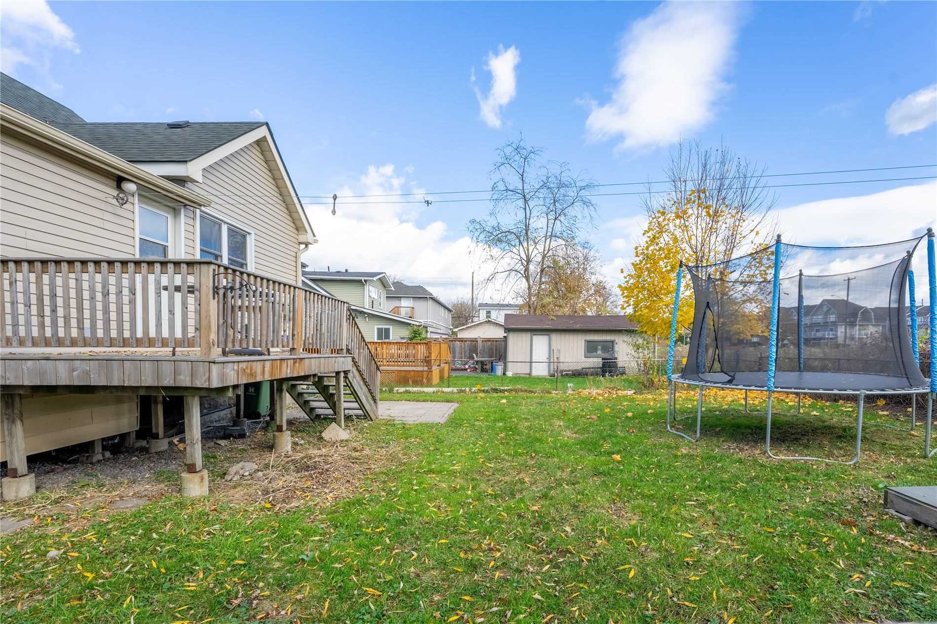 10 Bayside Ave