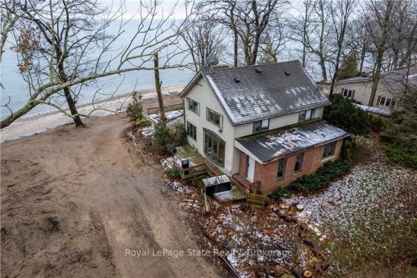 645 Sandy Bay Rd, Haldimand