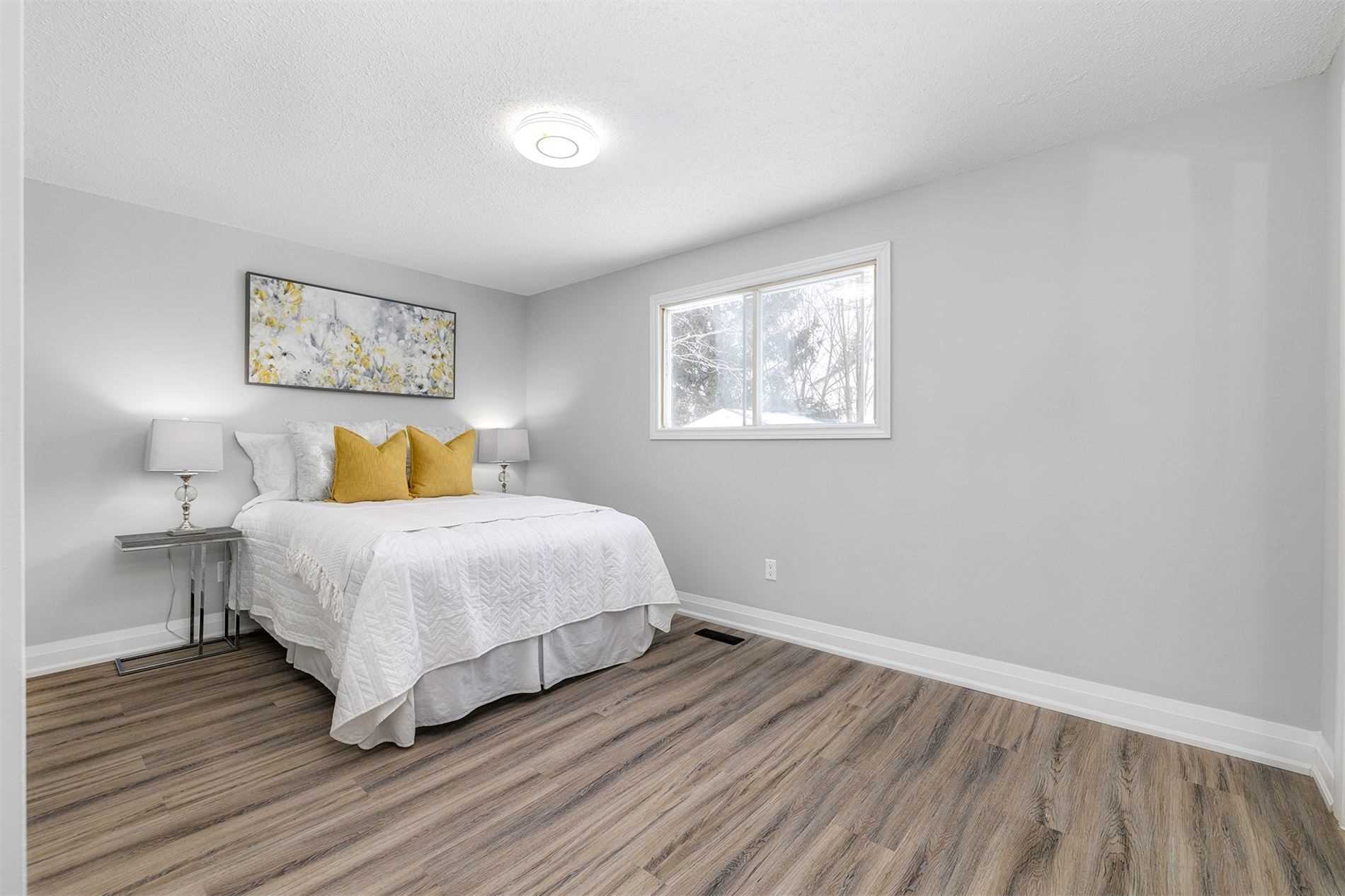 119 Clara Cres