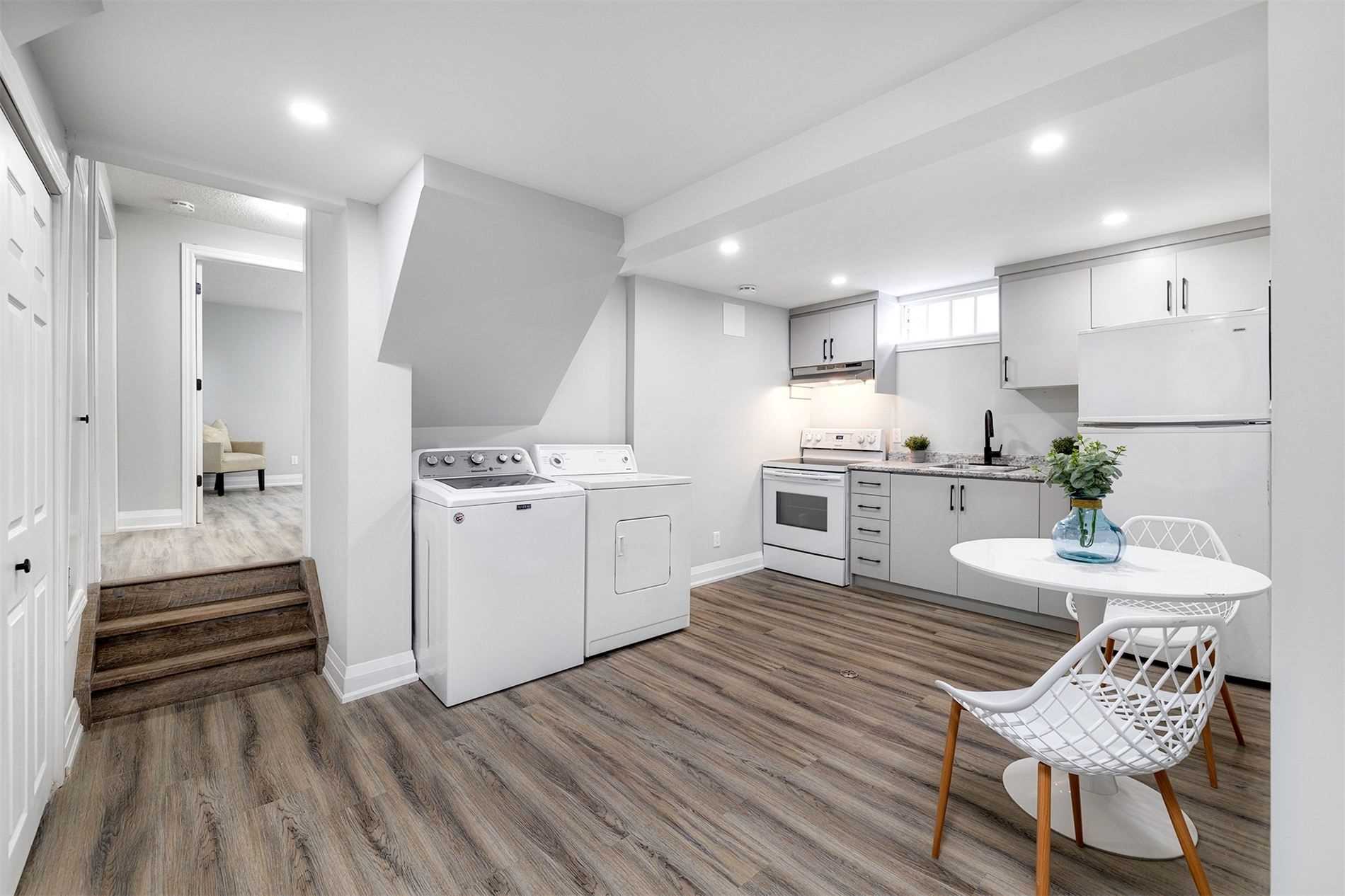 119 Clara Cres