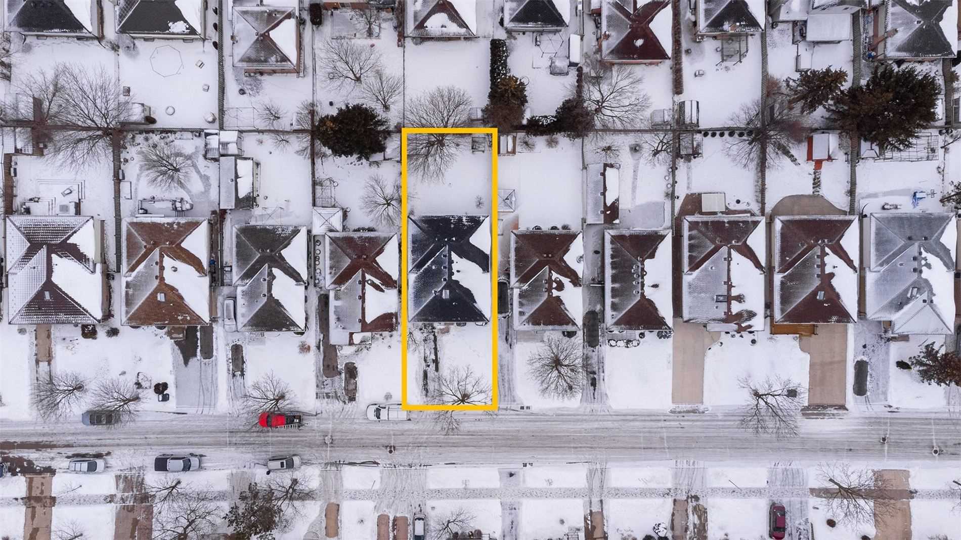 119 Clara Cres