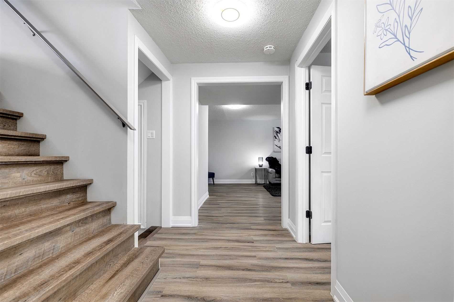 119 Clara Cres