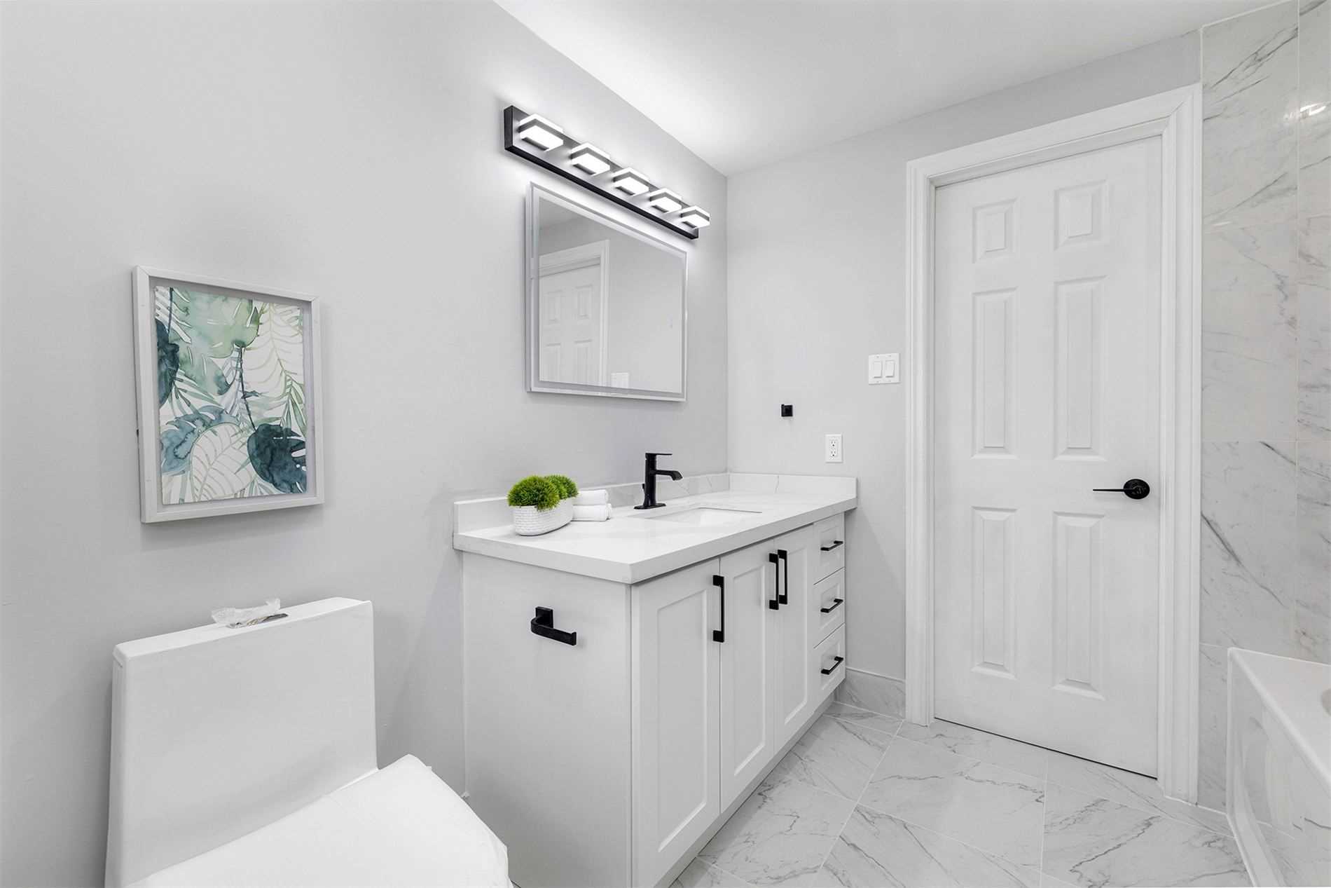 119 Clara Cres