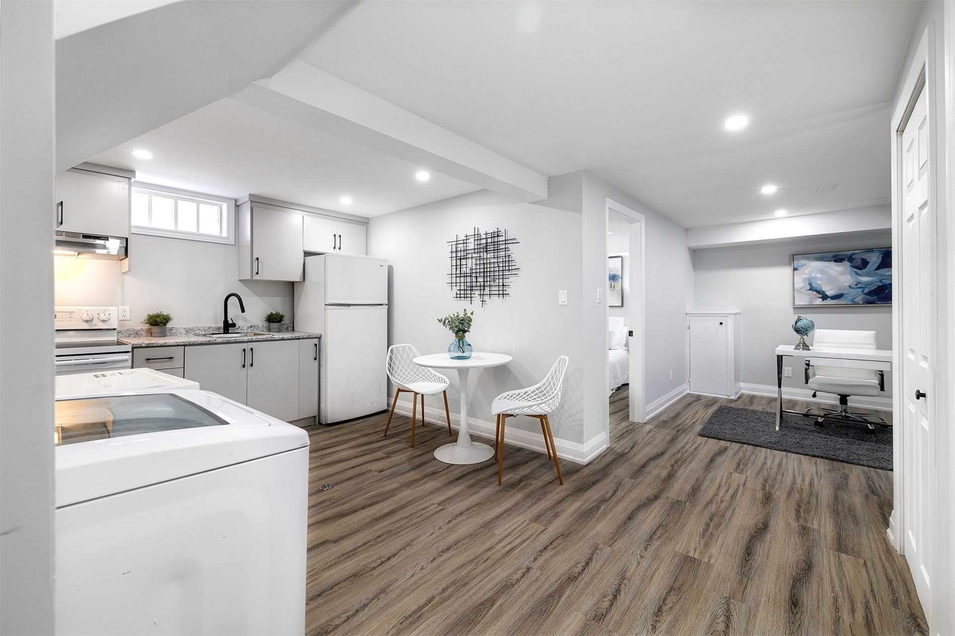 119 Clara Cres