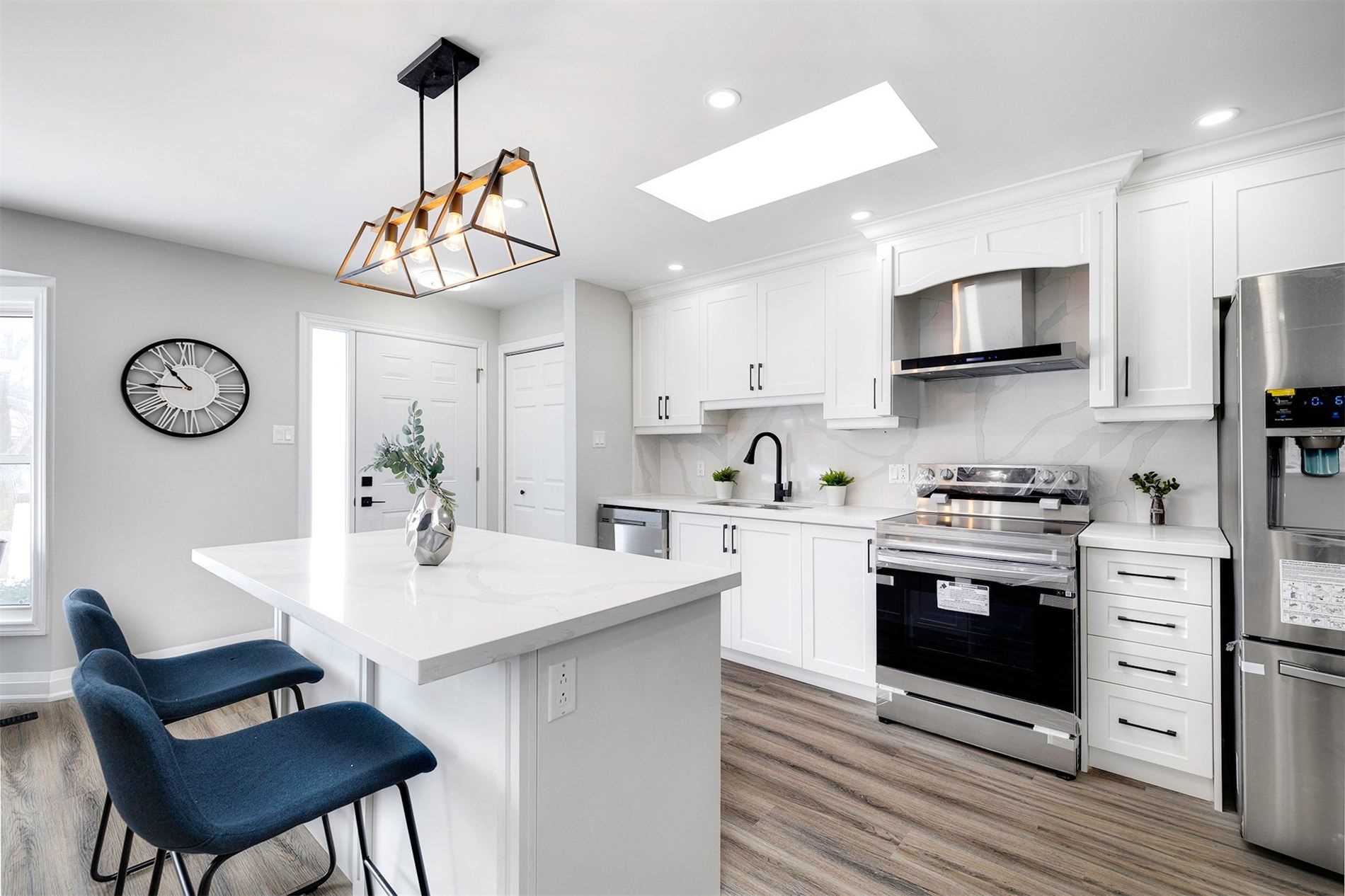 119 Clara Cres