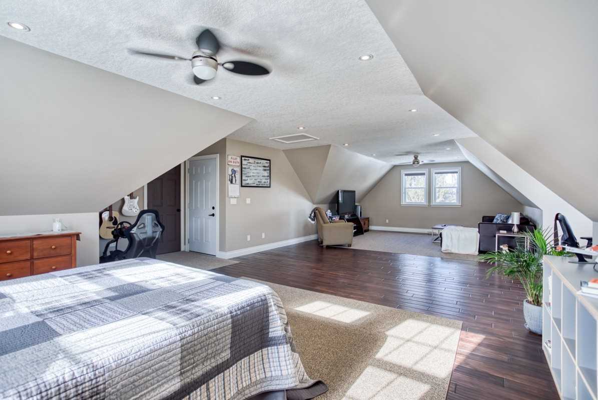 2465 Jerseyville Rd W