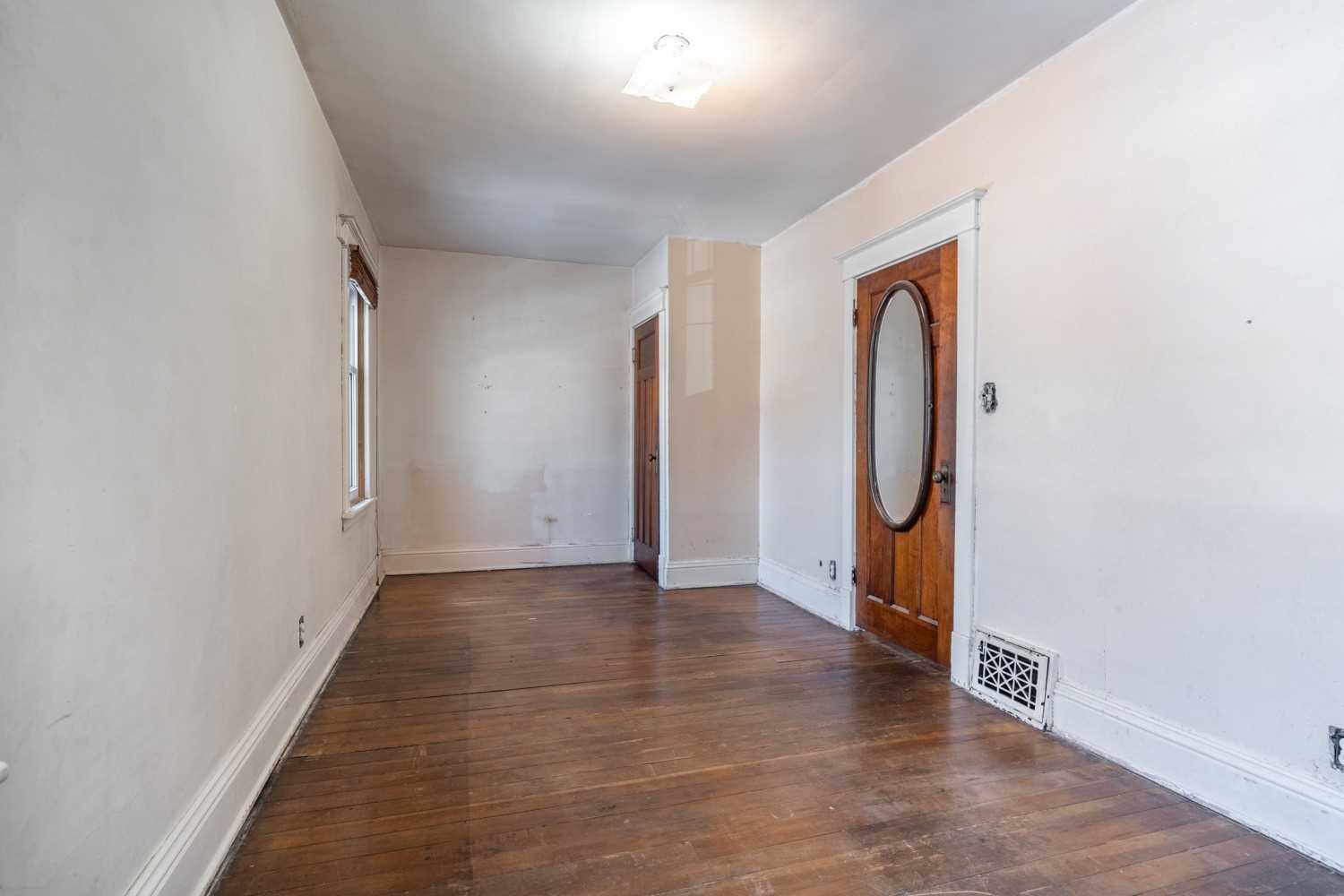 266 Stinson Cres