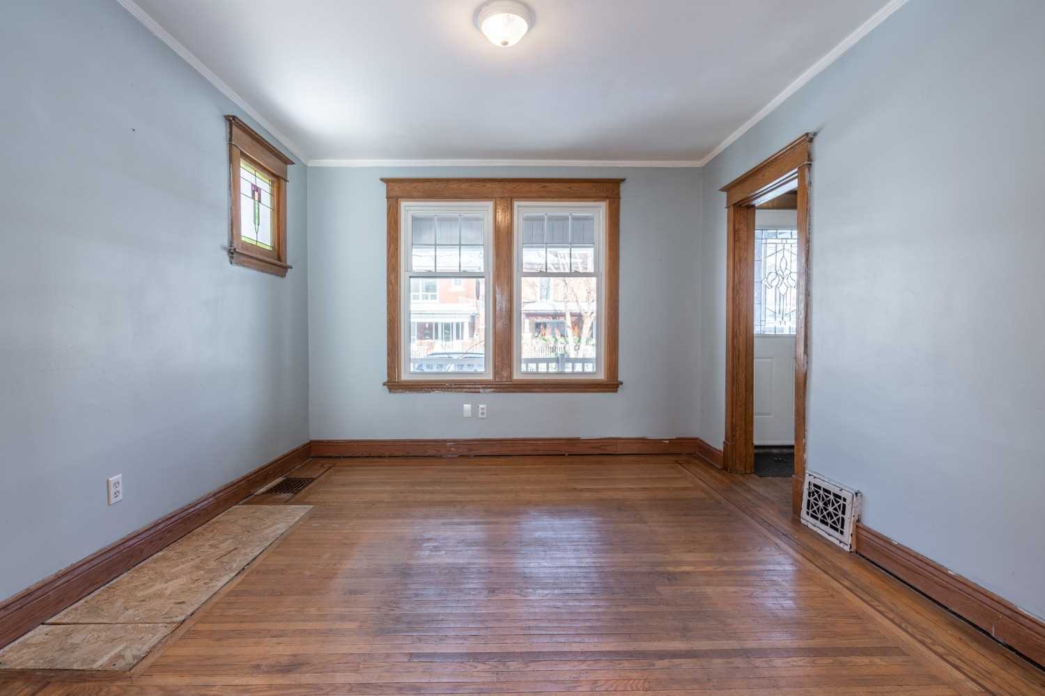 266 Stinson Cres