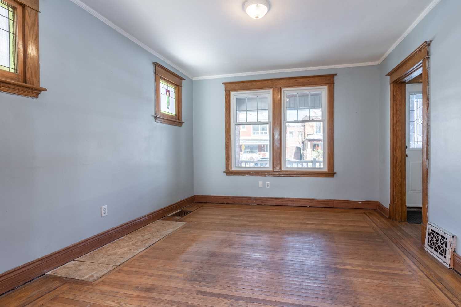 266 Stinson Cres