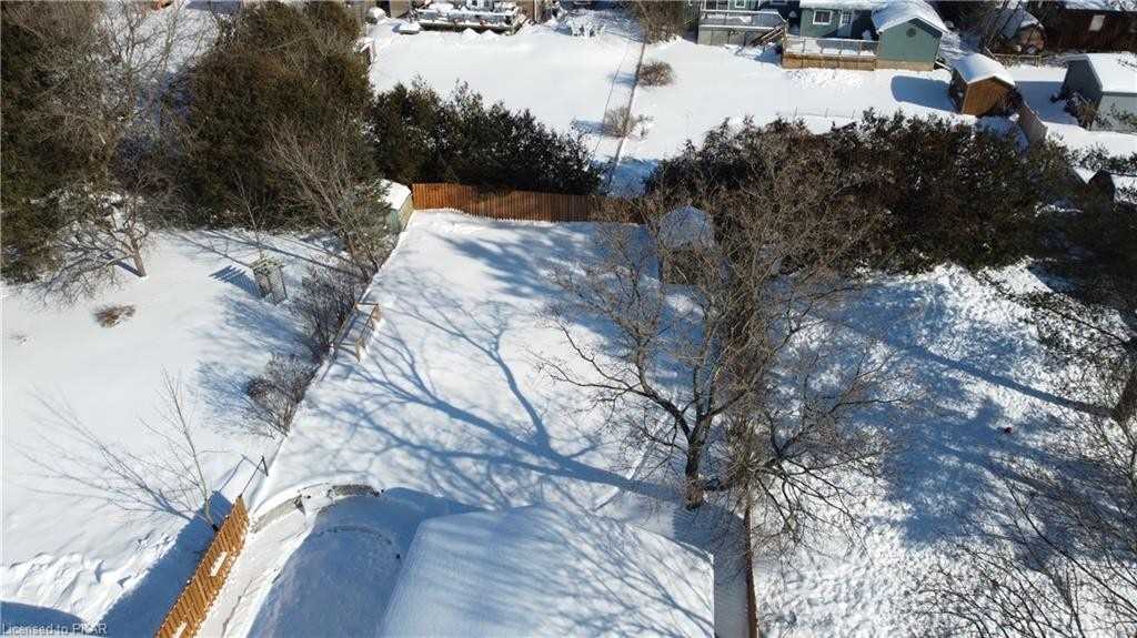 10 Kirkwood Cres