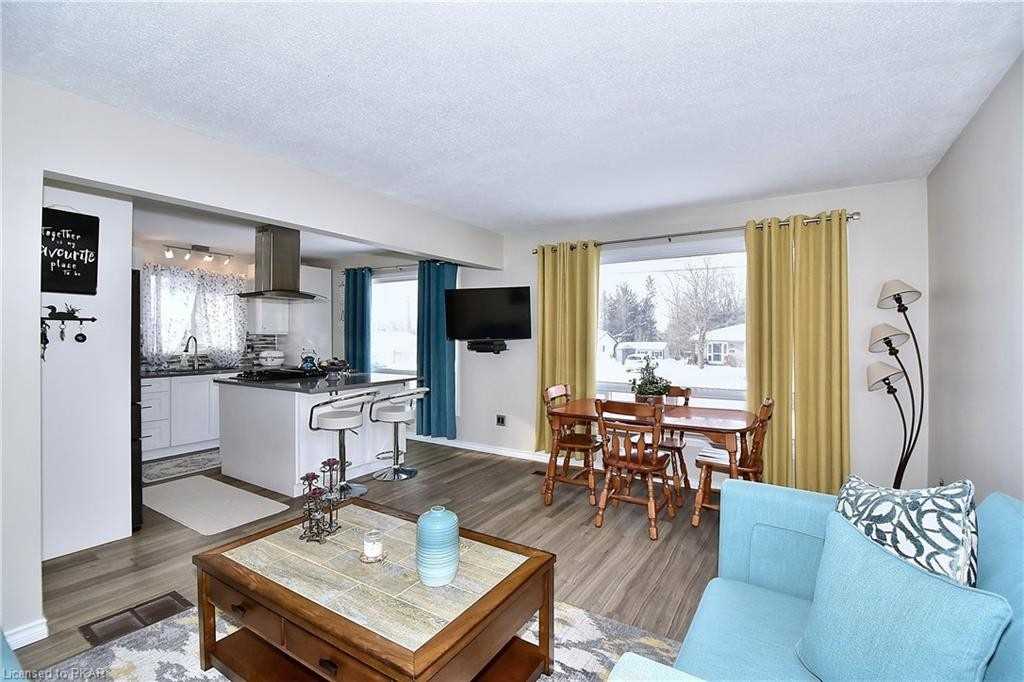 10 Kirkwood Cres