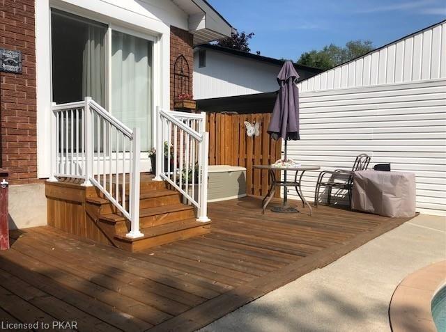10 Kirkwood Cres