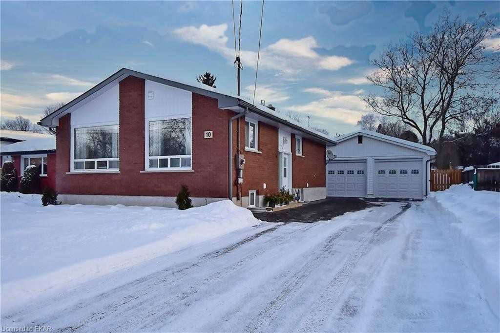 10 Kirkwood Cres