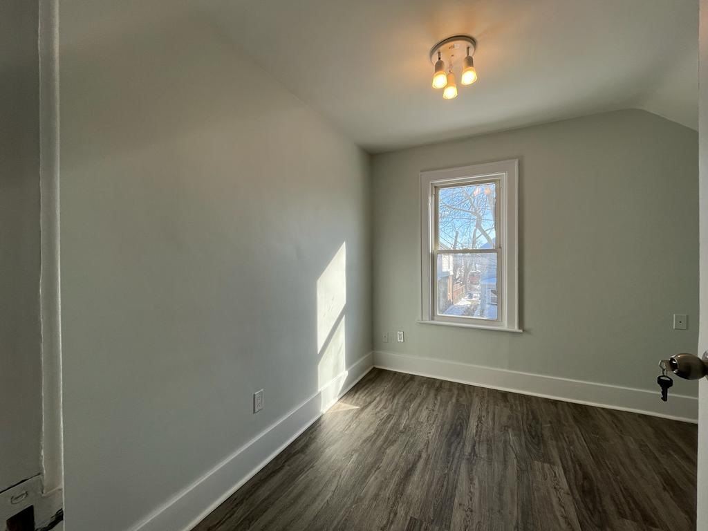 3272 Baby St